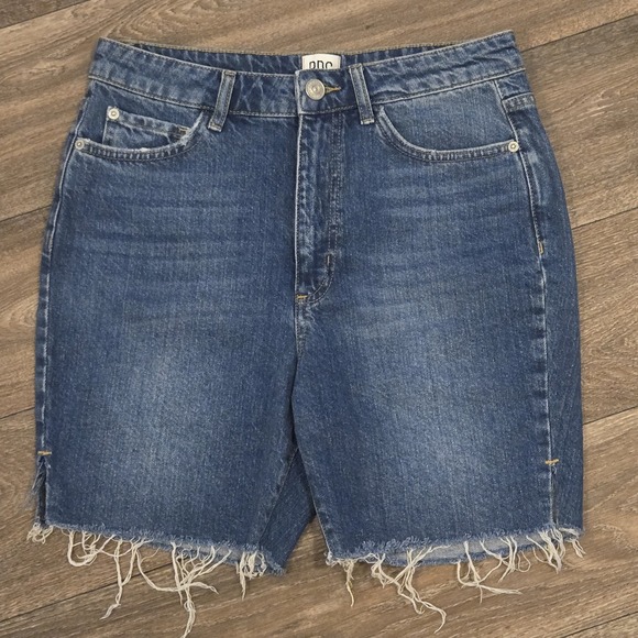 BDG Pants - BDG Urban Outfitters Cut Off Jean Shorts Womens Size 29 Dark Wash